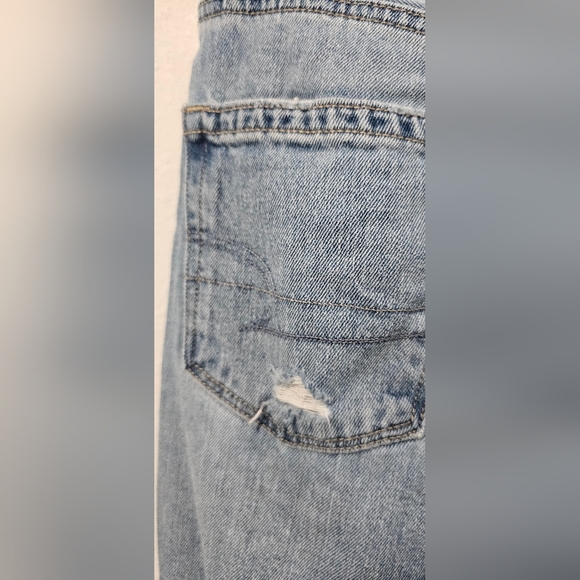American Eagle Womens Straight Mom Jeans Size 0 Regular Light Destroy Distressed - Picture 9 of 16